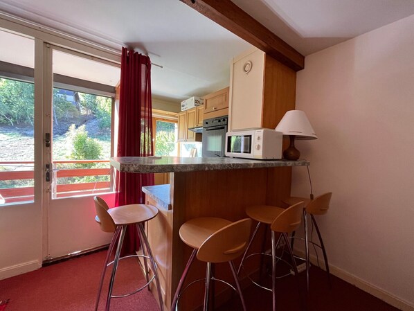 Fridge, microwave, dishwasher - Sunny T2 for 6 near Sauze slopes (Enchastrayes)