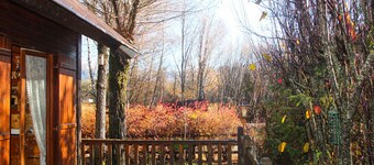Cozy Chalet near Golf, 2 km from Barcelonnette Center, Sleeps 8, Garden, Full Amenities