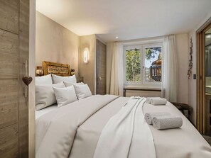 3 bedrooms, free WiFi, bed sheets - Cozy duplex in Courchevel 1850 center, 3 bedrooms (Courchevel 1850)