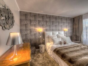 4 camere, Wi-Fi gratuito, lenzuola