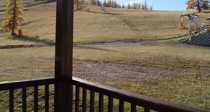 Studio Rénové avec Terrasse sur les Pistes - Super Sauze, Enchastrayes