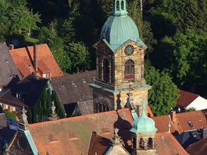 Unclassified image, 4 of 17, button