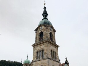 Unclassified image, 2 of 17, button