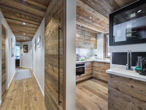 Réfrigérateur, four, lave-vaisselle, grille-pain