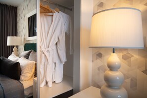 Apartamento exclusivo | 1 dormitorio, minibar, caja fuerte y cortinas opacas