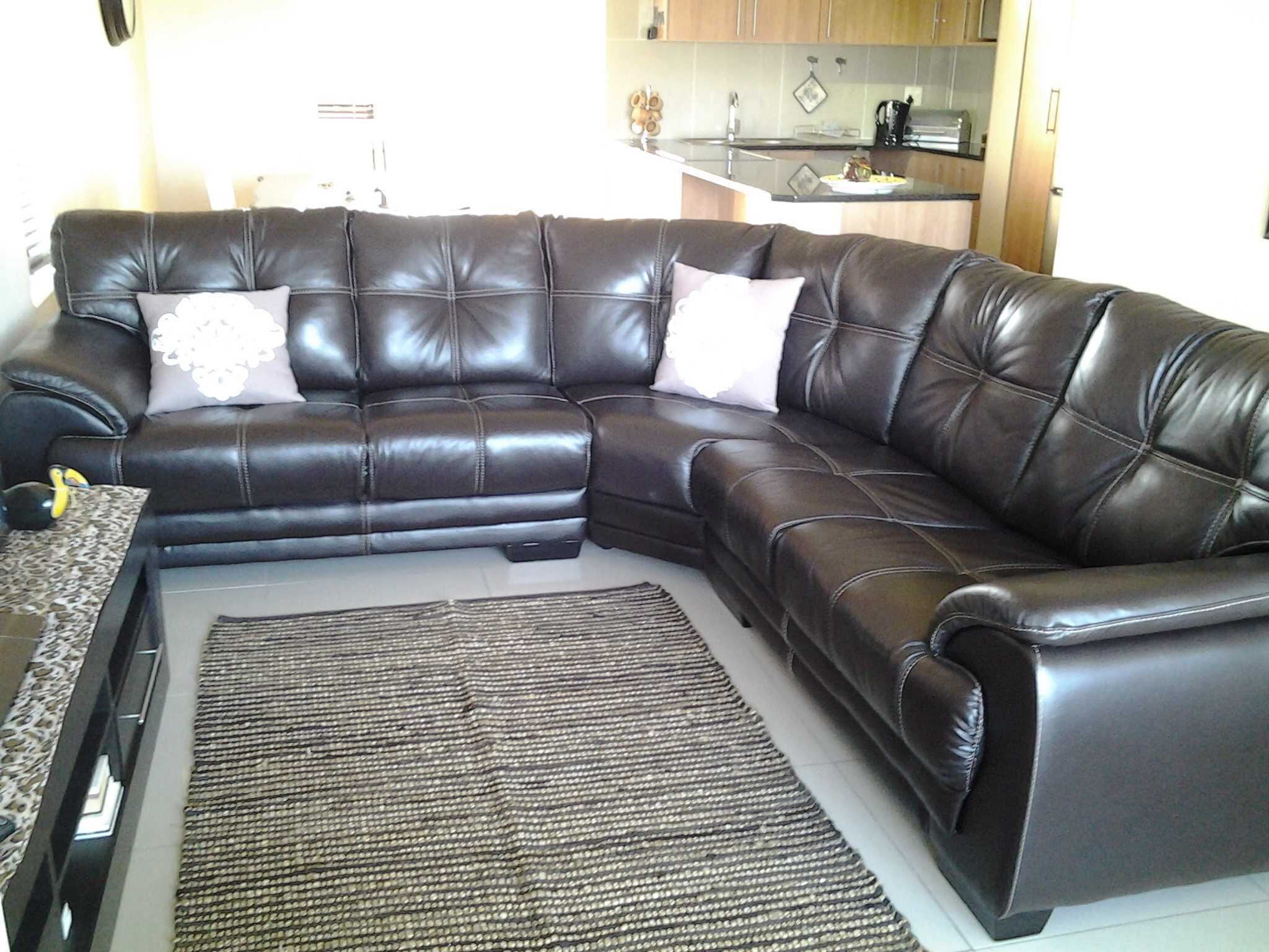 Beach Front Apartment close to the beach with magnificent sea views.