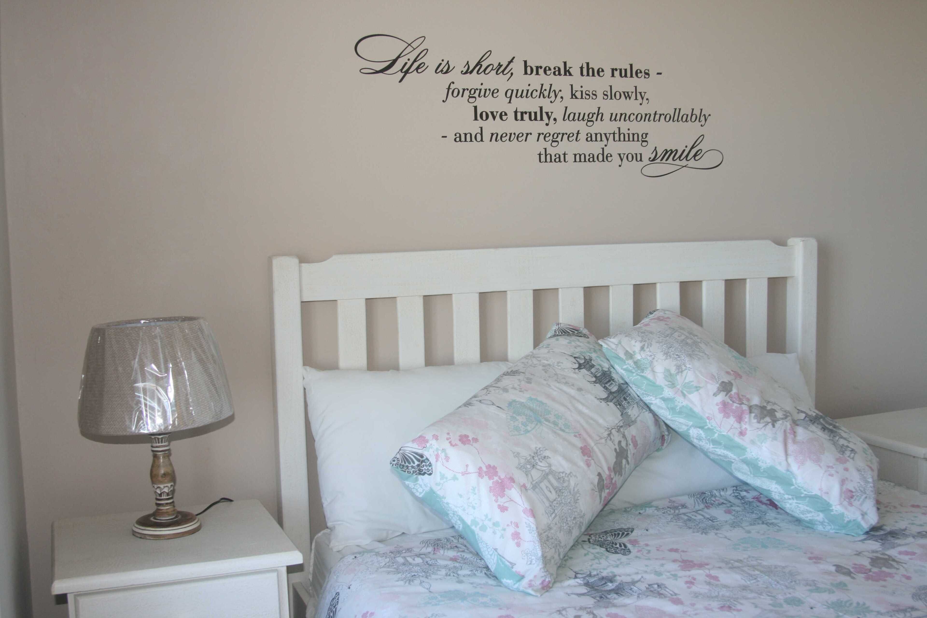 Beach Front Apartment close to the beach with magnificent sea views.