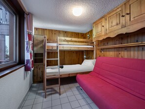 1 chambre, literie fournie