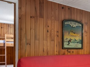 1 bedroom, bed sheets - Charming apartment in the heart of Courchevel 1850, perfect for 2 to 4 people (Courchevel 1850)