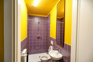 Soundproofing, free WiFi, bed sheets - Hotello (Trieste)