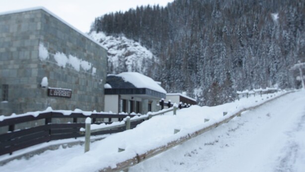 A building with a stone facade and a sign that reads "LAPPET". - Mountain Studio with Wifi 100m from Pra Loup 1600 Slopes (Pra-Loup)