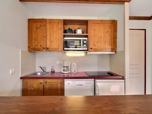 Kühlschrank, Geschirrspüler