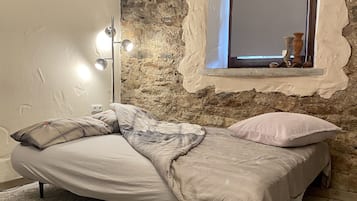 1 Schlafzimmer, Bügeleisen/Bügelbrett, Reisekinderbett, kostenloses WLAN