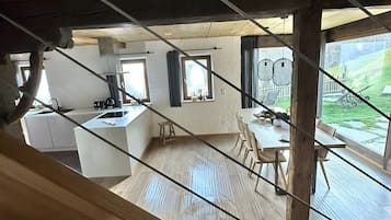 KĂŒhlschrank, Ofen, Herdplatte, GeschirrspĂŒler