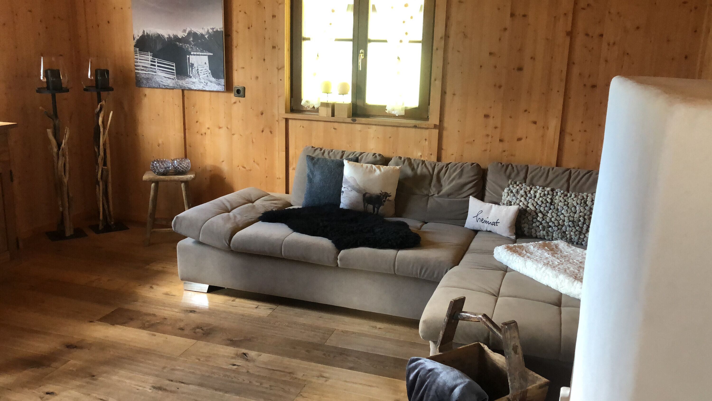 TV, fireplace, table tennis