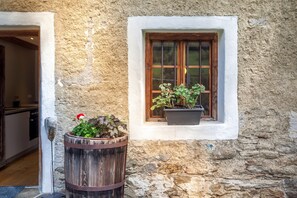 Exterior detail - Apartment “Schildhofsuite” in “Schildhof Ebion” with Mountain View & Garden (St. Leonhard Passeier)
