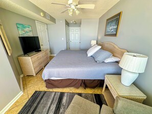 3 bedrooms, iron/ironing board, Internet, bed sheets