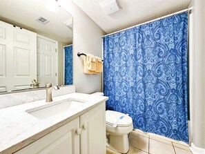 Shower, towels