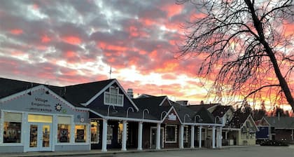 Village Creek Country Inn