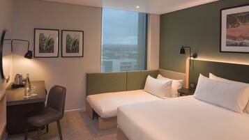 1 bedroom, premium bedding, minibar, in-room safe
