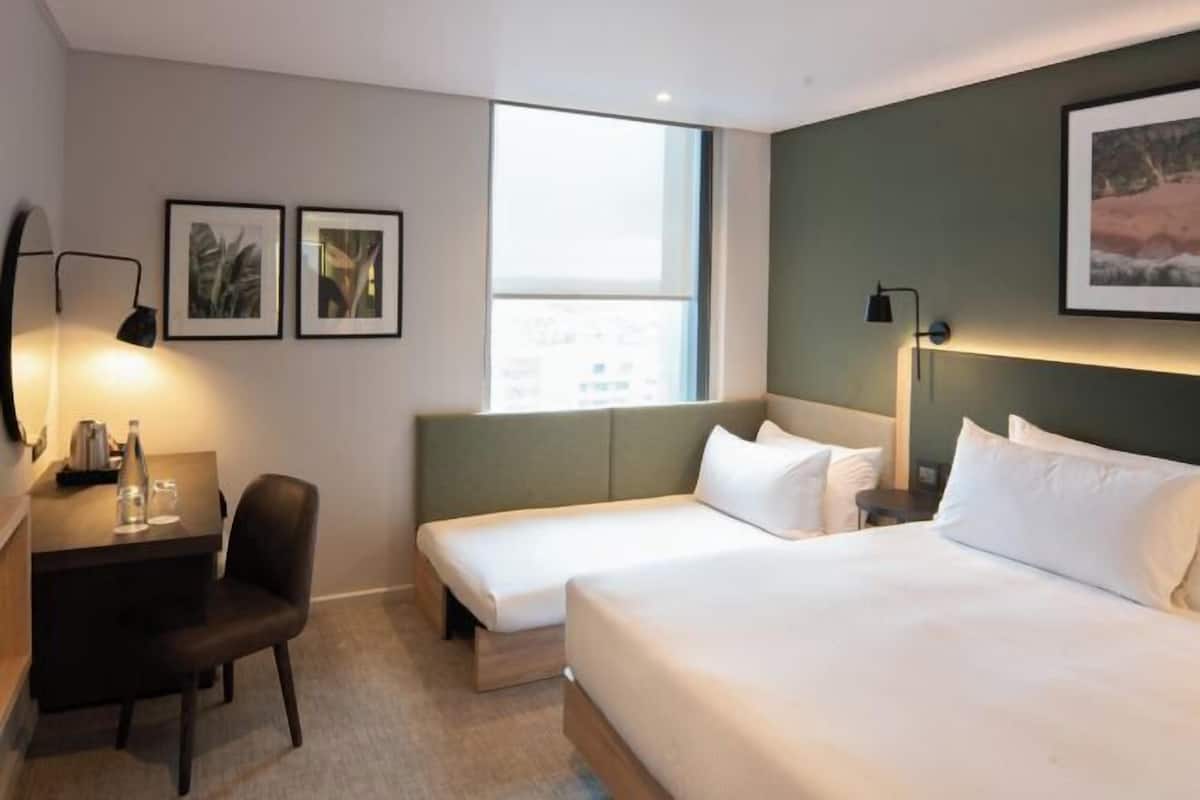Premium bedding, minibar, in-room safe, desk