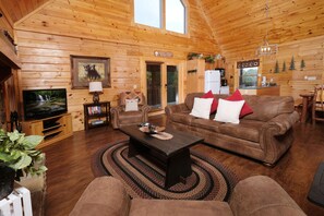 Televisión y chimenea 