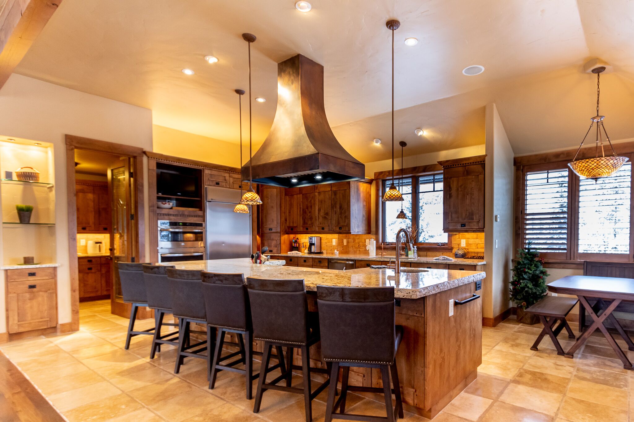 ثلاجة، ميكروويف، فرن، موقد طهي مسطح