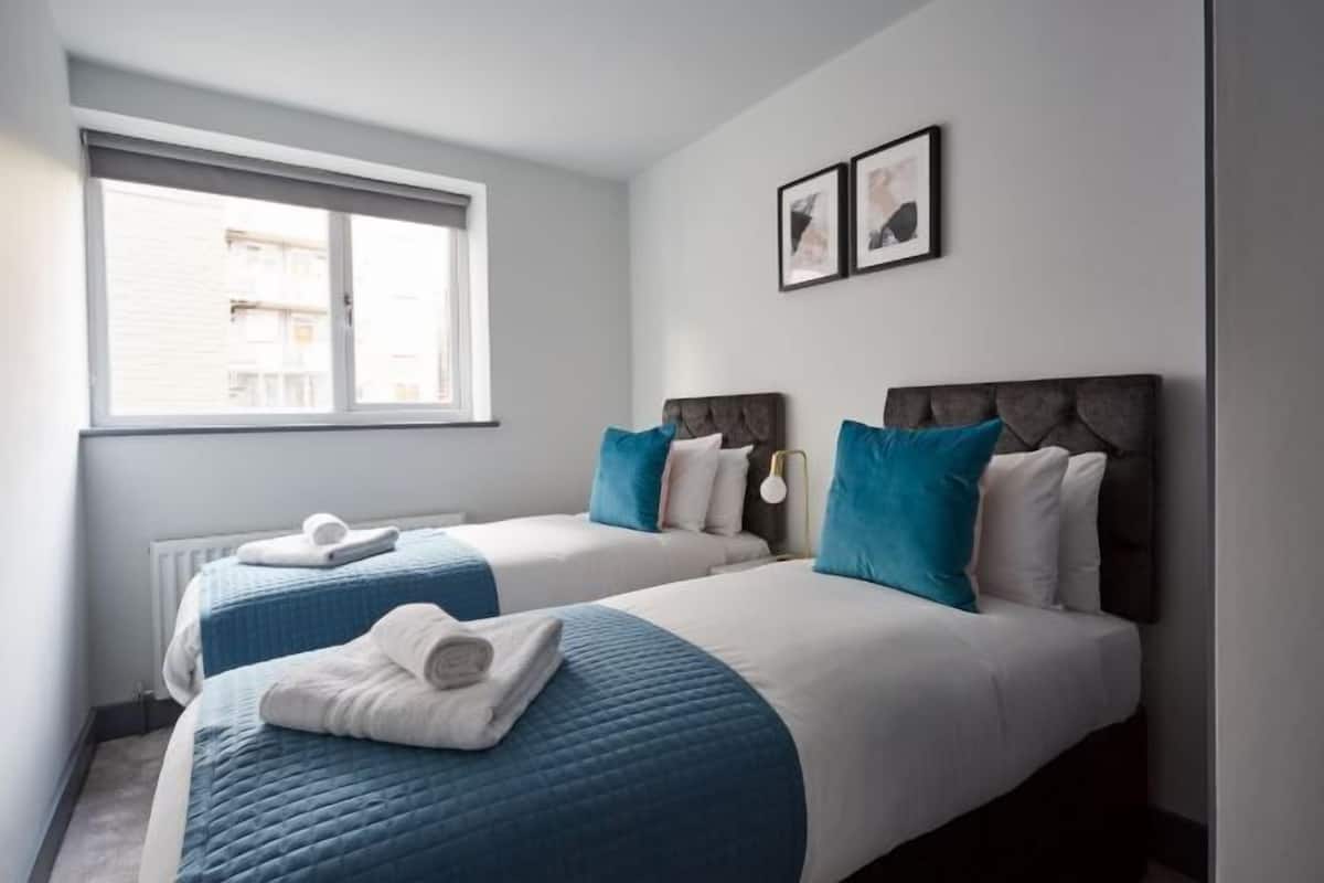 1 Schlafzimmer, individuell dekoriert, individuell eingerichtet