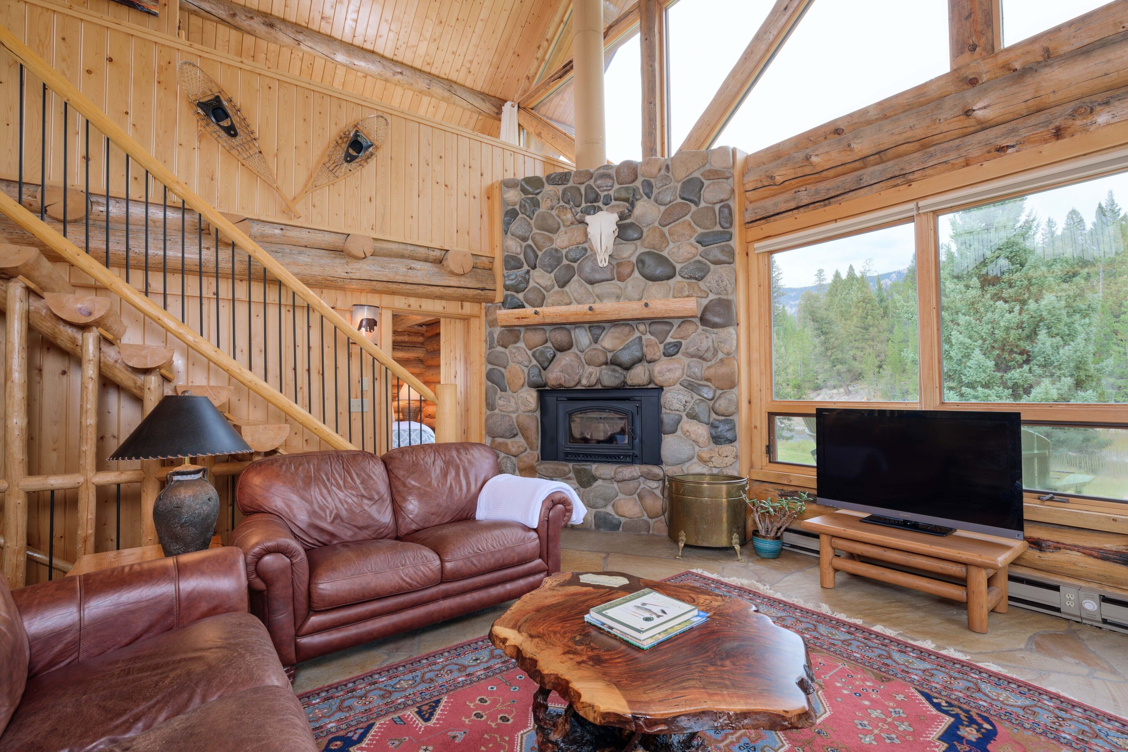 Big Sky, Montana Luxury Riverfront Home 