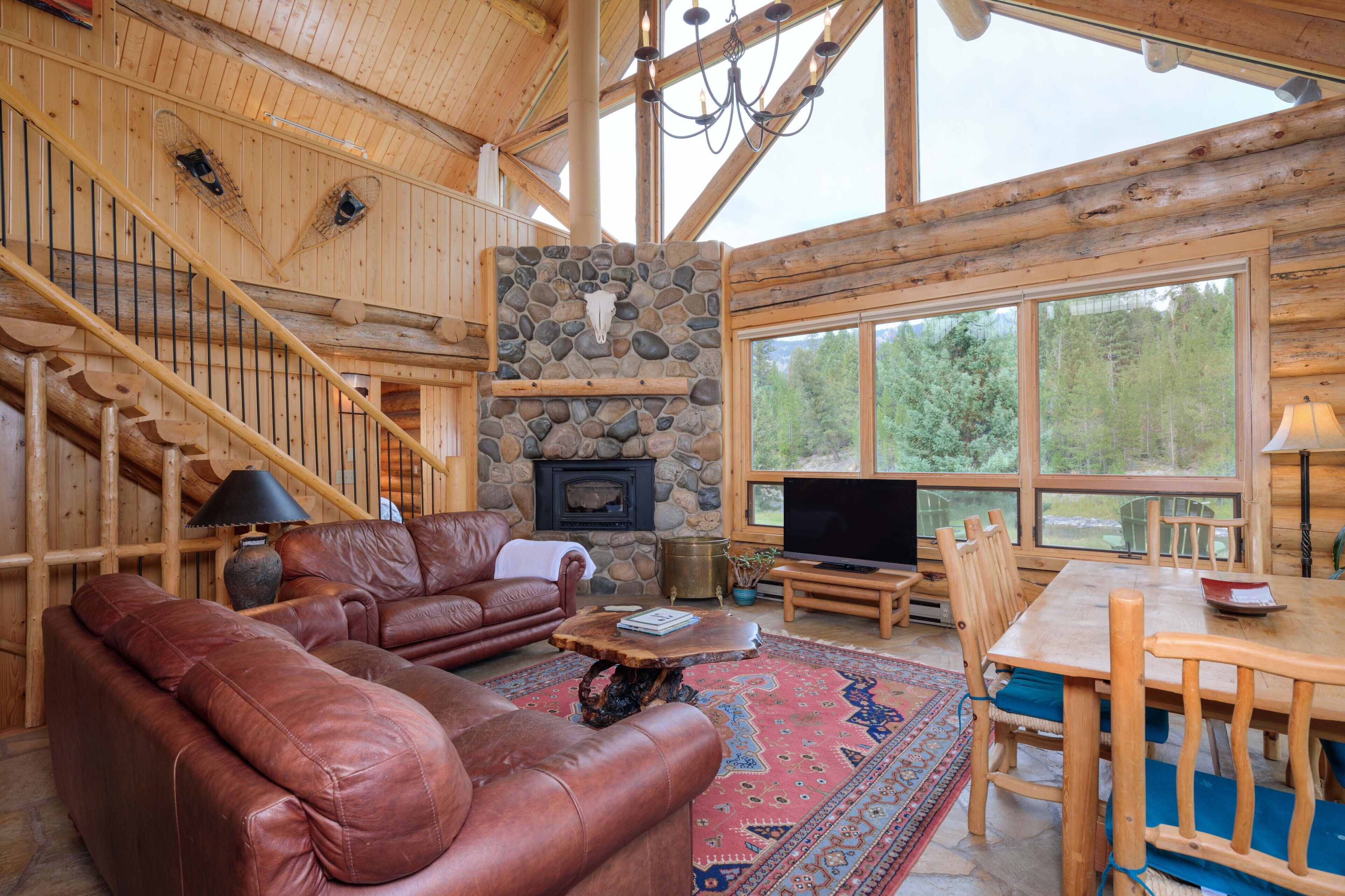 Big Sky, Montana Luxury Riverfront Home 