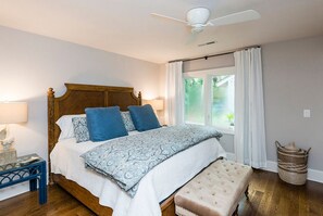 5 bedrooms, desk, iron/ironing board, travel cot - Kiawah Island, 5 Bdrs, 4 Bath, 3054 sf, golf course view, walk/bike to beach  (Johns Island)