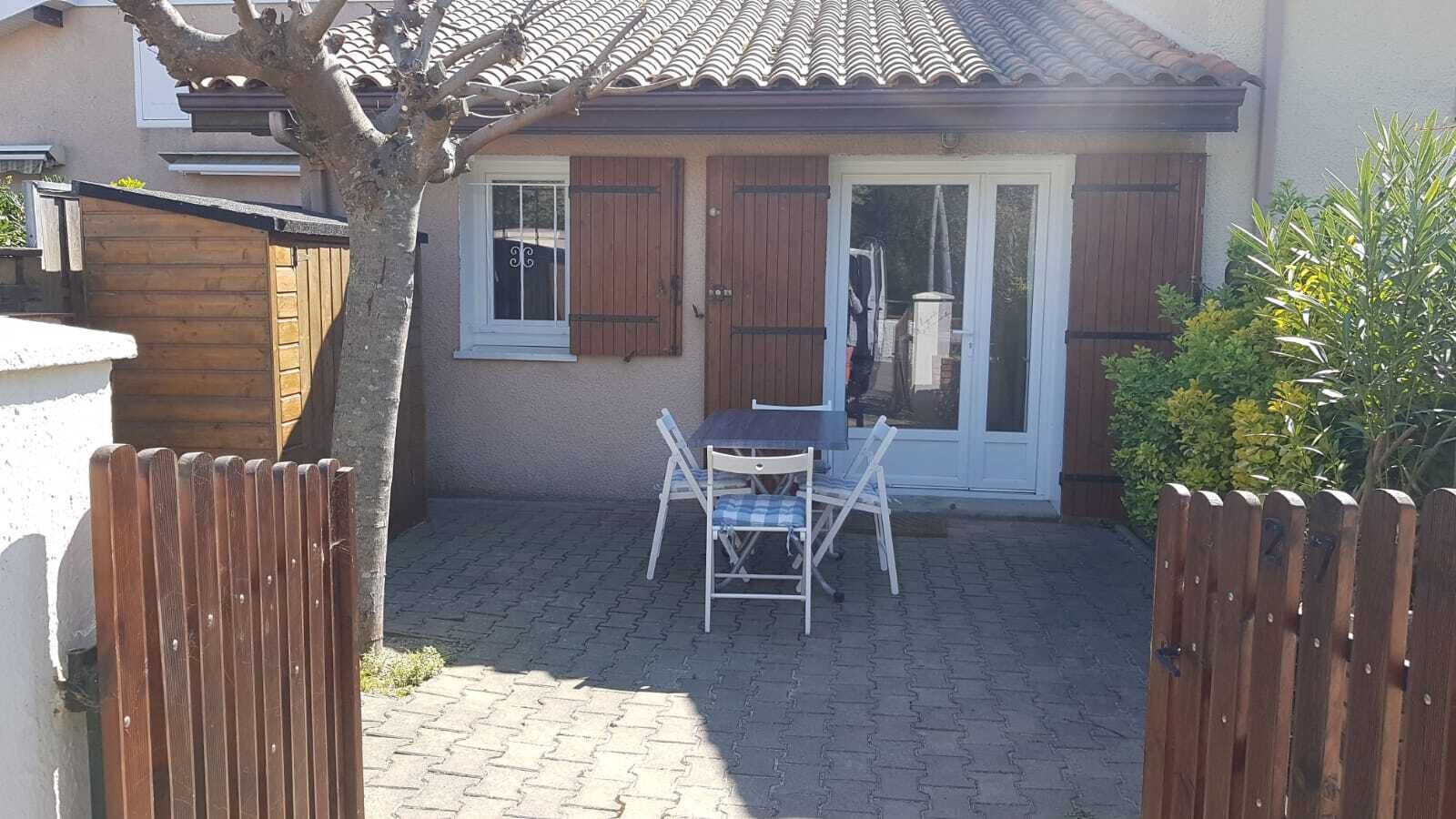 Maisonette near ocean with terrace