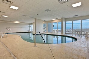 Piscine couverte, piscine extérieure