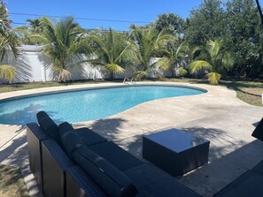 Outdoor pool - Heated Pool, Walk to Beach, Grill, Ping Pong (Cocoa Beach)
