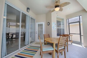 Villa (428 Calabay Parc) | Outdoor dining