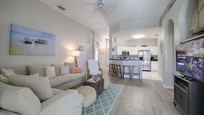 Villa (428 Calabay Parc) | Living room | TV, DVD player, foosball, table tennis - Calabay Parc by PRP (Davenport)
