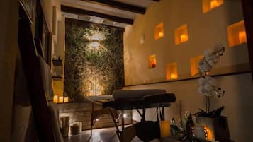 Lichaamsbehandelingen, hotstone-massages, diepe bindweefselmassages