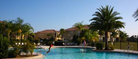 Condo (2809 O) | Pool