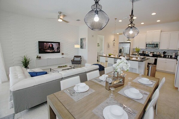 Apartment (240 Festival) | Exterior