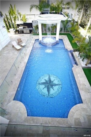 Pool - The While House           . (Caesarea)