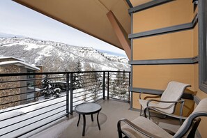 Condo (Hayden Lodge 2203) | Balcony