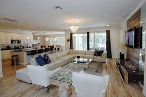 House (3941 Sonoma) | Living room | Foosball, table tennis - Sonoma by PRP (Kissimmee)