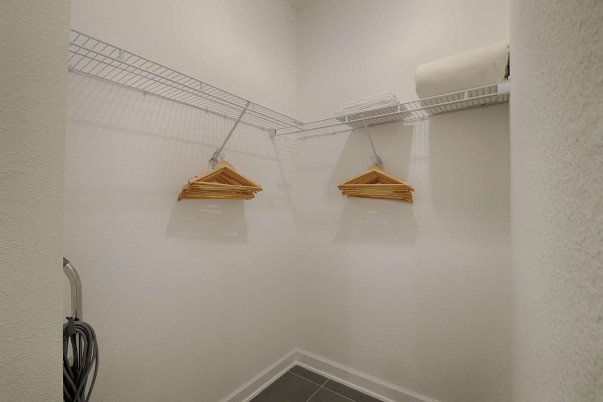 Condo (4721 Storey Lake) | Exterior