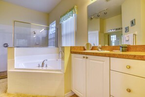 วิลล่า (906 Tuscan Hills) | ห้องน้ำ