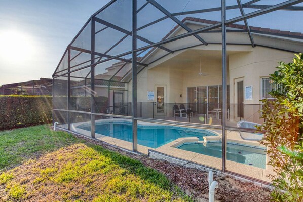 วิลล่า (906 Tuscan Hills) | สระว่ายน้ำ