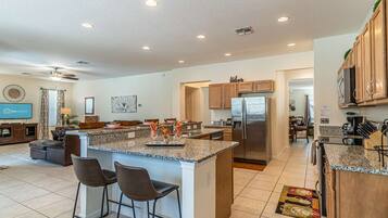 House (446 Watersong) | Private kitchen