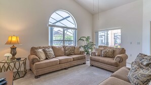 House (727 West Haven) | Living room - 727 West Haven (Davenport)
