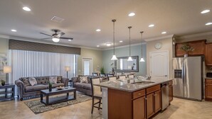 Apartamento (2054 Windsor at Westside)