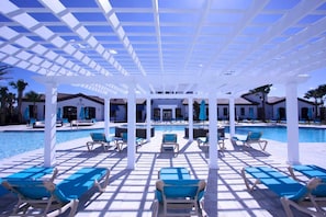 Lägenhet (2054 Windsor at Westside) | Pool