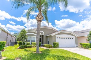 Casa (8118 Windsor Palms) | Esterni
